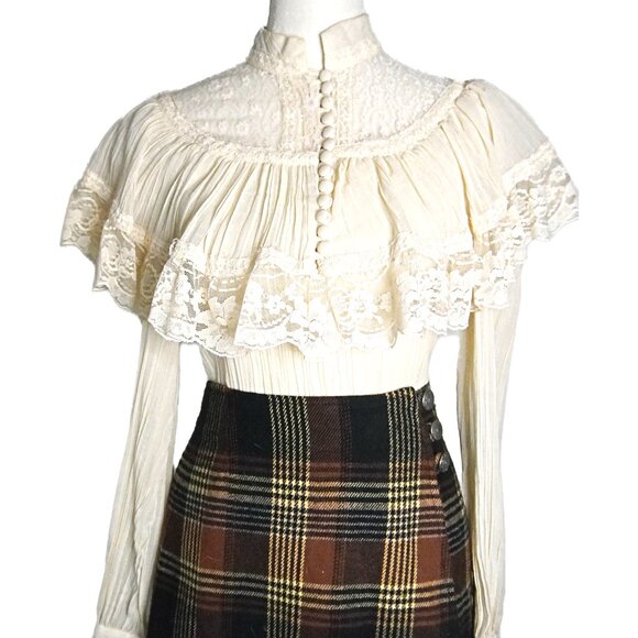 Jessica Mcclintock For Gunne Sax Tops - VINTAGE 1970's GUNNE SAX ROMANTIC LACE BLOUSE